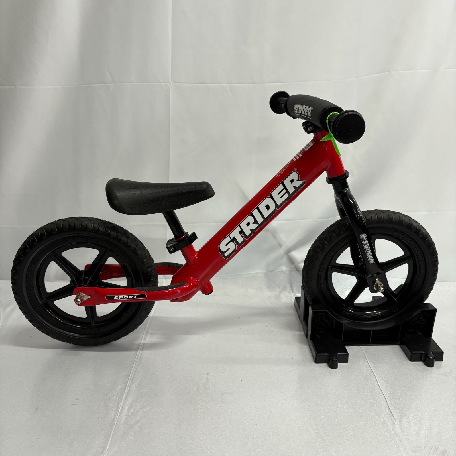 美品 STRIDER 12 SPORT ストライダー スポーツ バランスバイク