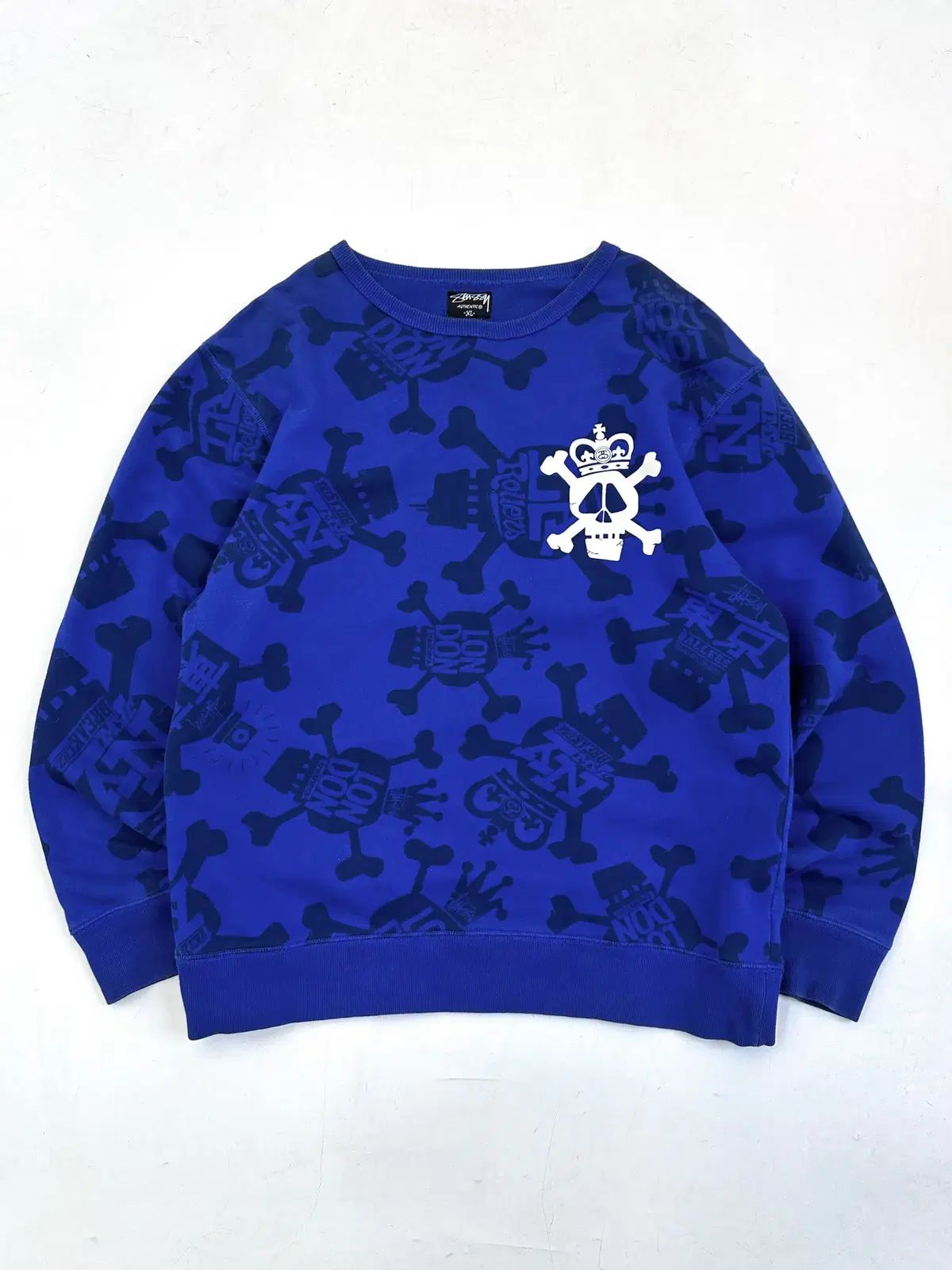 STUSSY(ステューシー) 2000s ロンドン 東京 クラウン スカル スウェットシャツ