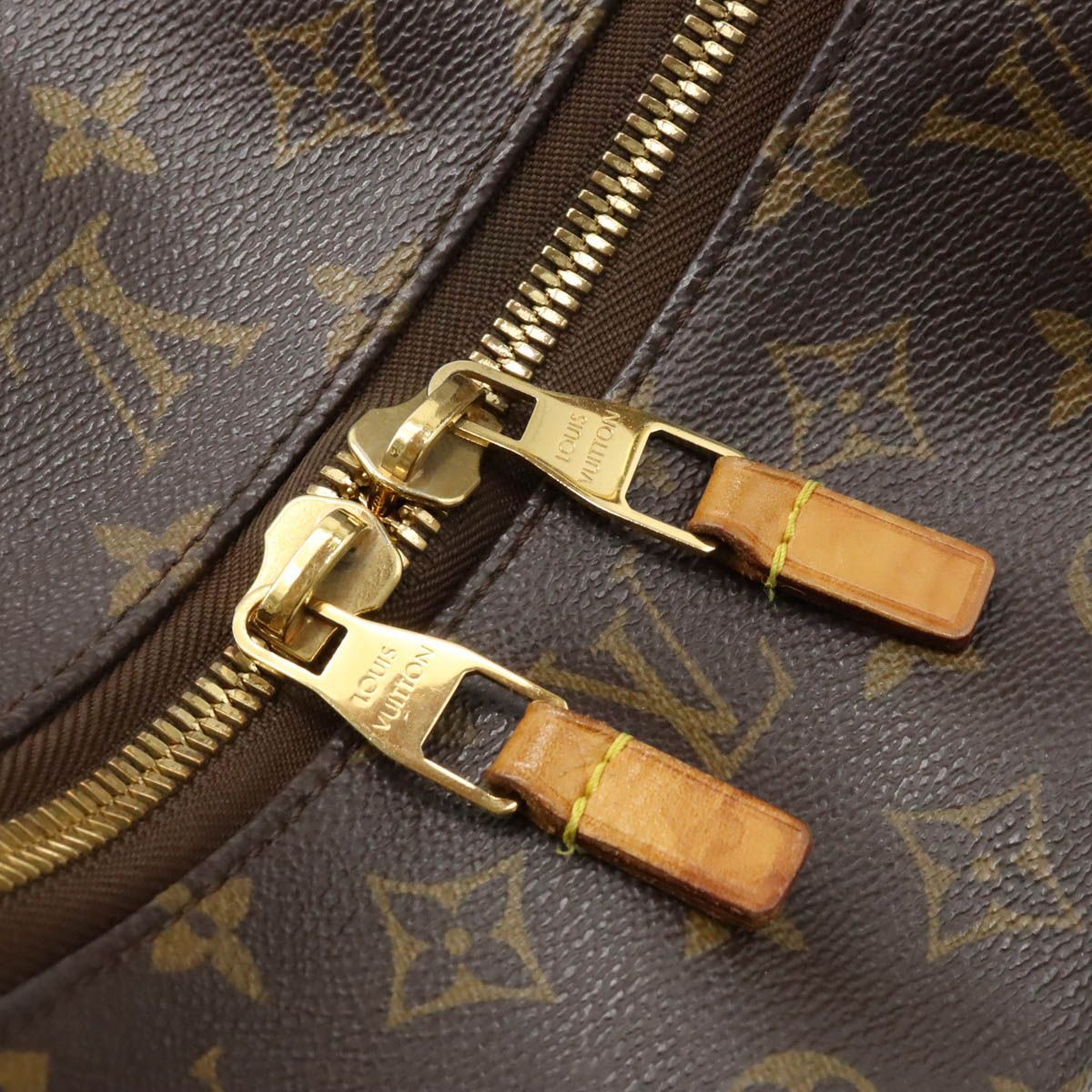 LOUIS VUITTON ルイ ヴィトン モノグラム シュリPM ショルダー