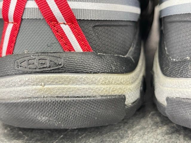 KEEN トレッキングシューズ