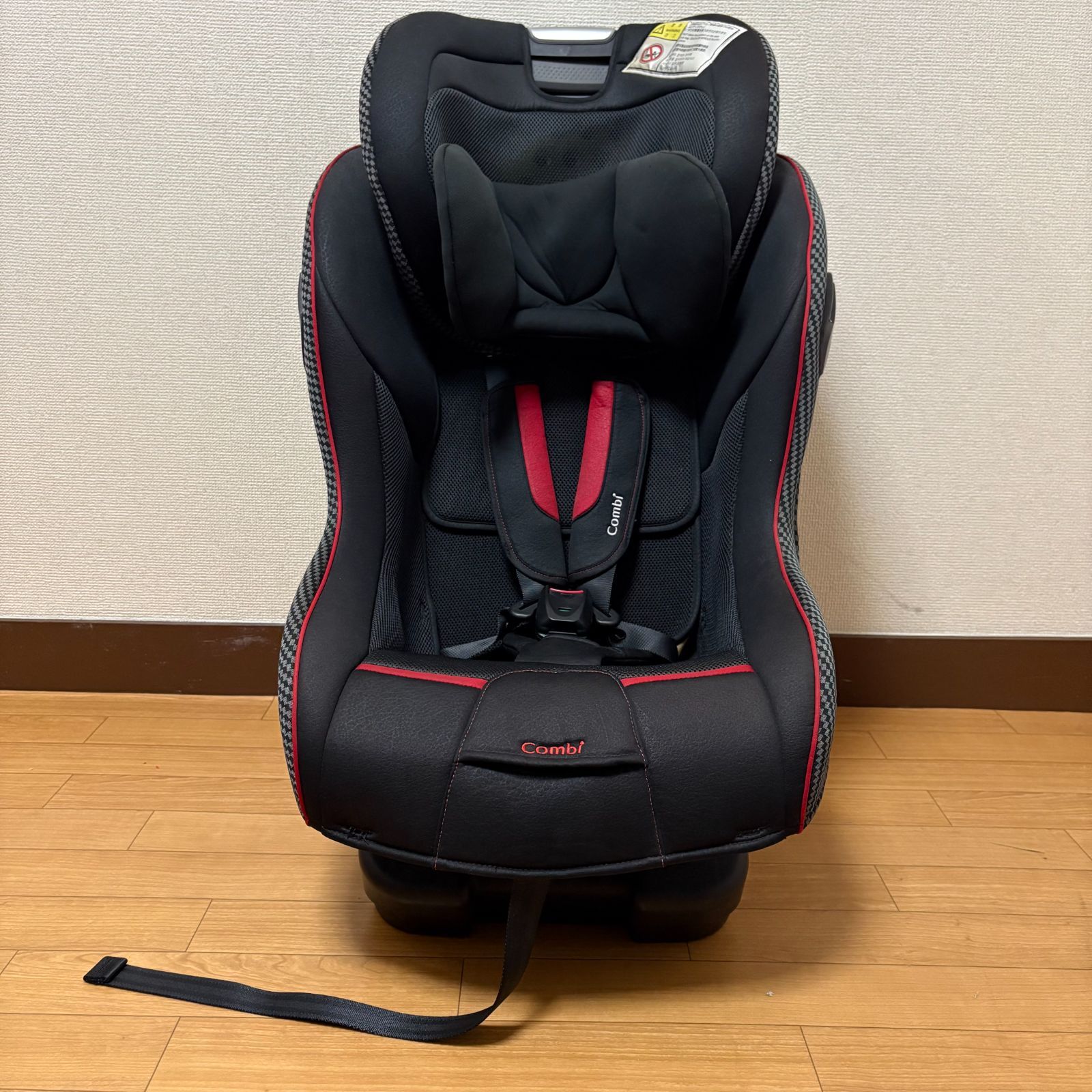 【美品】Combi マルゴットBE ブラック 車用チャイルドシート Amazon | コンビ Combi チャイルドシート マルゴット BE ランプ