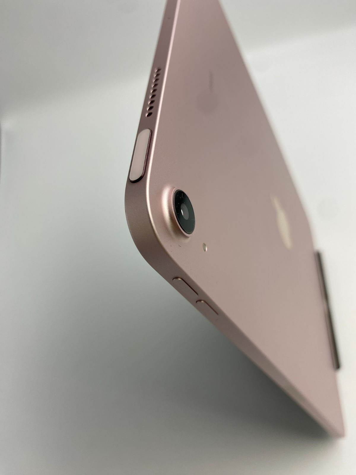 iPadAir5 第5世代 64GB Wi-Fiモデル ピンク iPad Air 第5世代 - WiFiモデル 64GB ピンク｜iPadの中古は