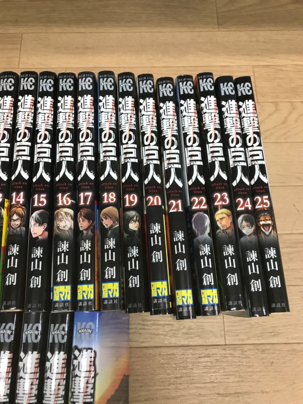 ☆①進撃の巨人 1巻～34巻 全巻セット 諌山創《HU21A》 - メルカリ