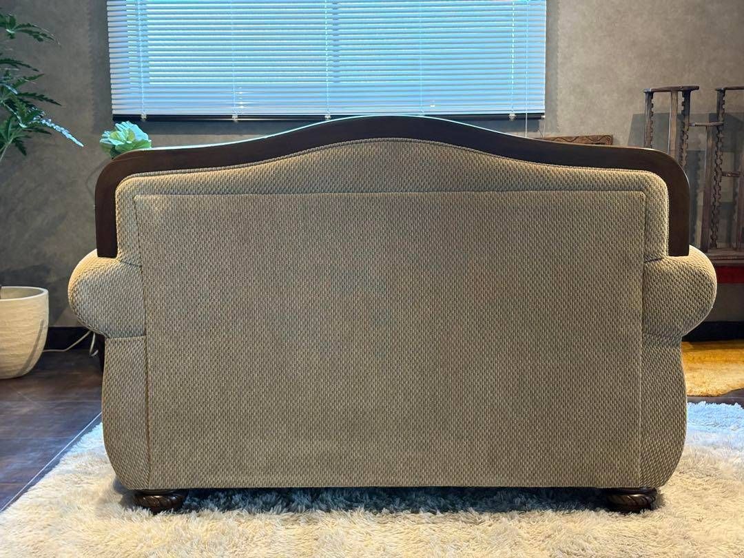 Ashley アシュレイ 二人掛け ソファ アームソファ ヨーロピアン