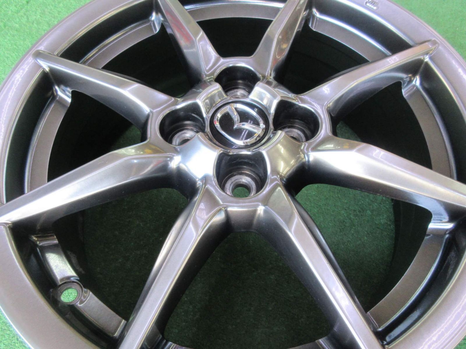 高輝度カラー マツダ ND型ロードスター純正ホイール！ 6.5J-16 4H100