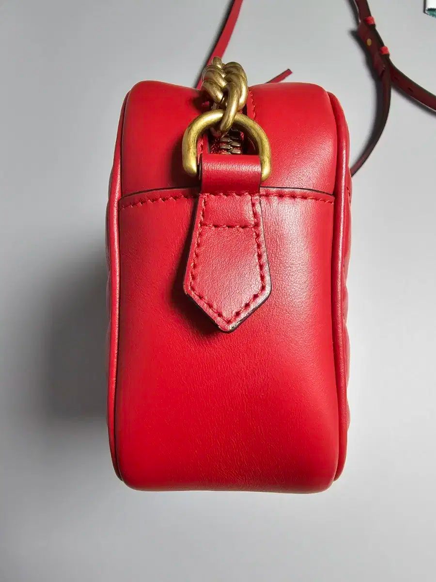 GUCCI グッチ