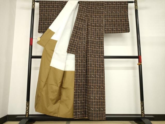 平和屋着物●国指定重要無形文化財　本場久米島紬　手織　格子　琉球絣文様　正絹　逸品　AABA7961ck 平和屋着物○国指定重要無形文化財 本場久米島紬 手織 格子