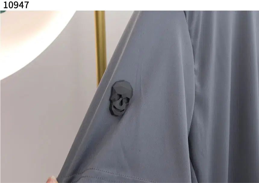 バイ Tシャツ