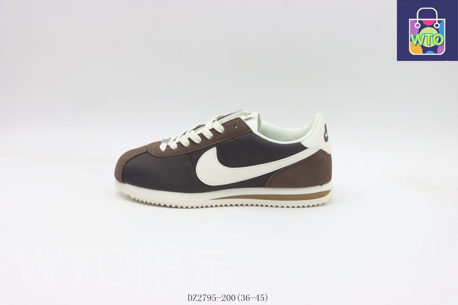 今日 Nike ナイキ ランニングシューズ DZ2795-200 バロックブラウンホワイト-WTO輸入3