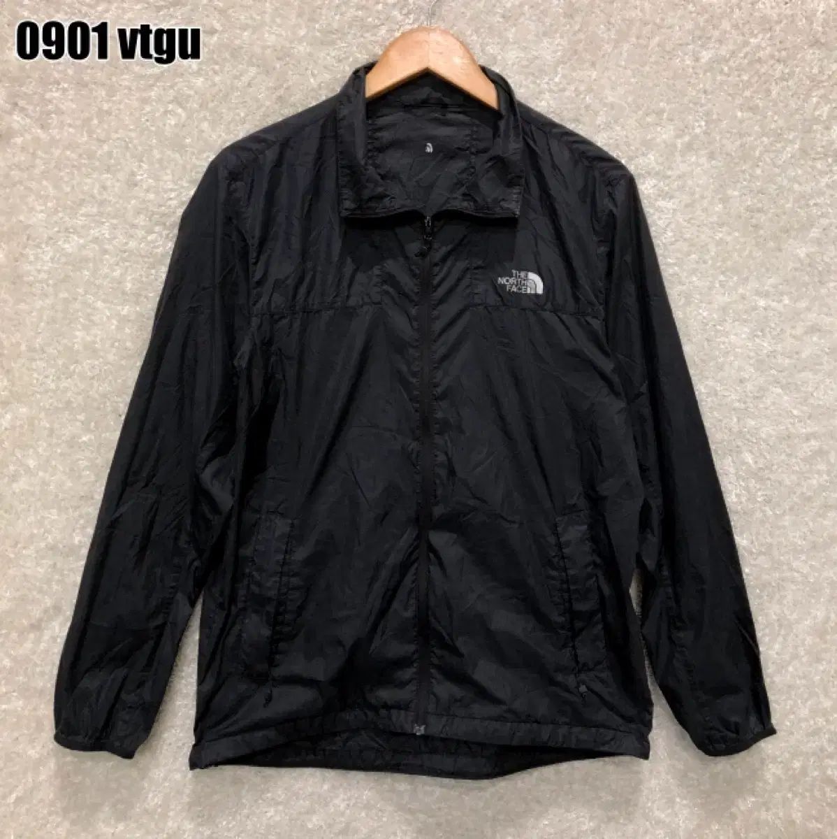 THE NORTH FACE(ザ・ノース・フェイス) ブラック ウィンド THE NORTH FACE(ザ・ノース・フェイス) ブラック ウィンド
