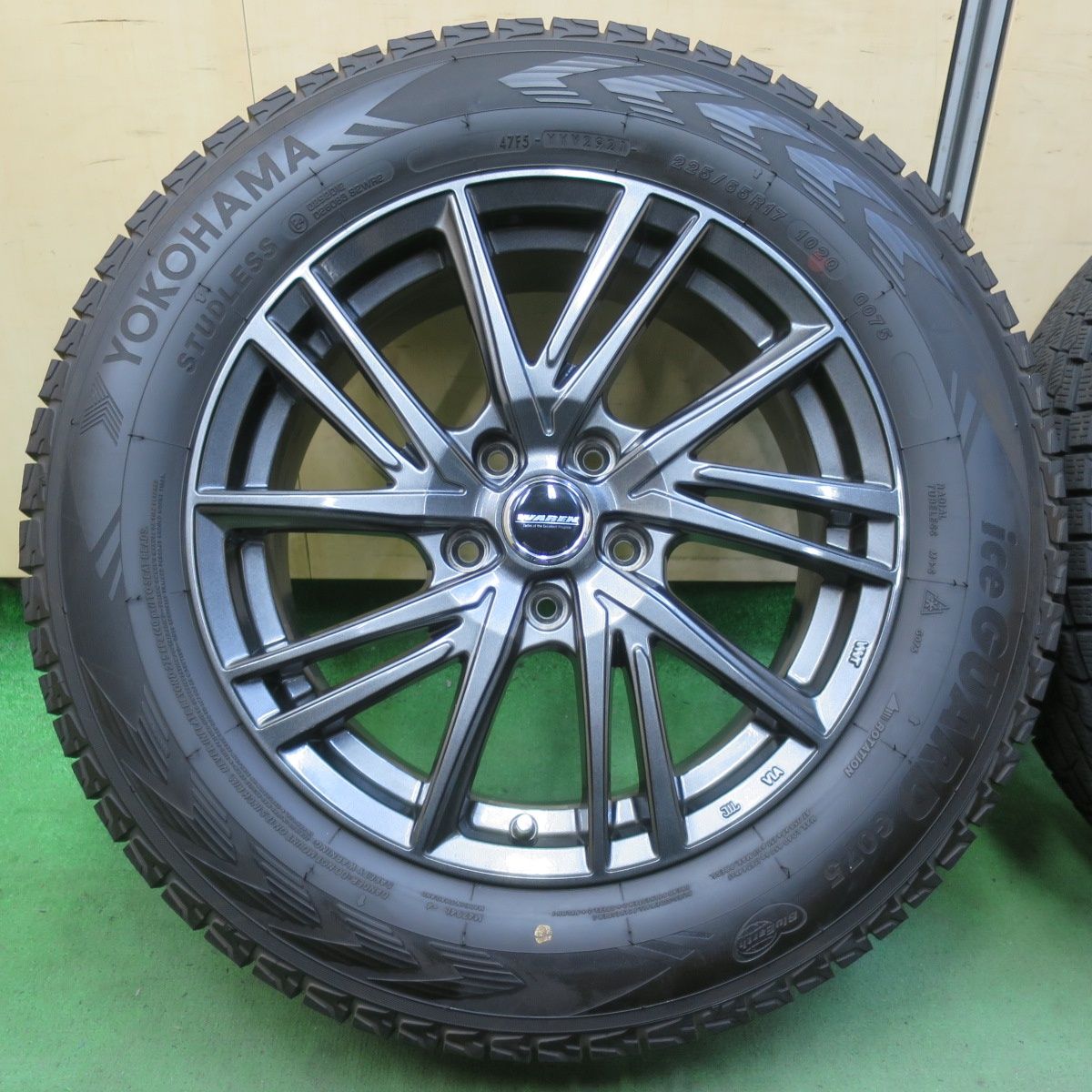 バリ溝 21年 キレイ 9.5分 スタッドレス 225 65R17 ヨコハマ アイスガード G075 WAREN ヴァーレン 17インチ PCD114.3 5H 5092204イス
