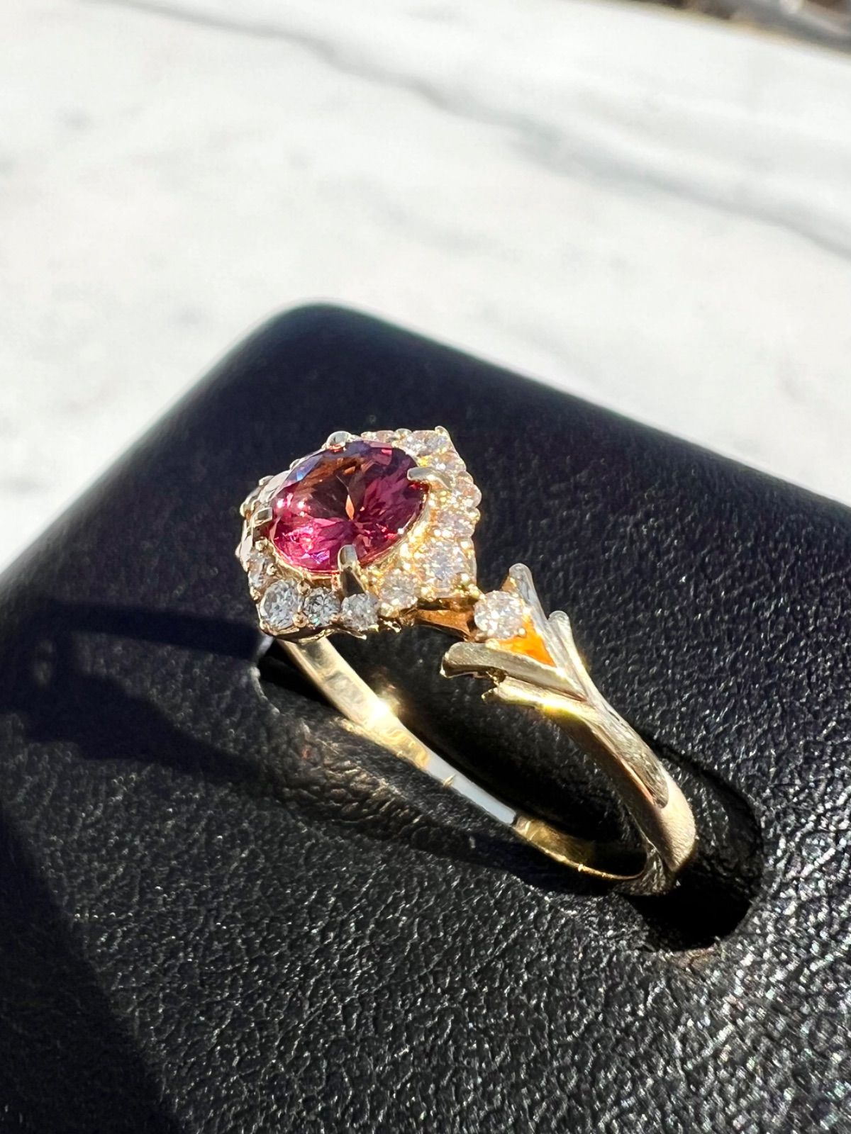 K18 マラヤガーネット（カラーチェンジタイプ）ダイヤモンドリング