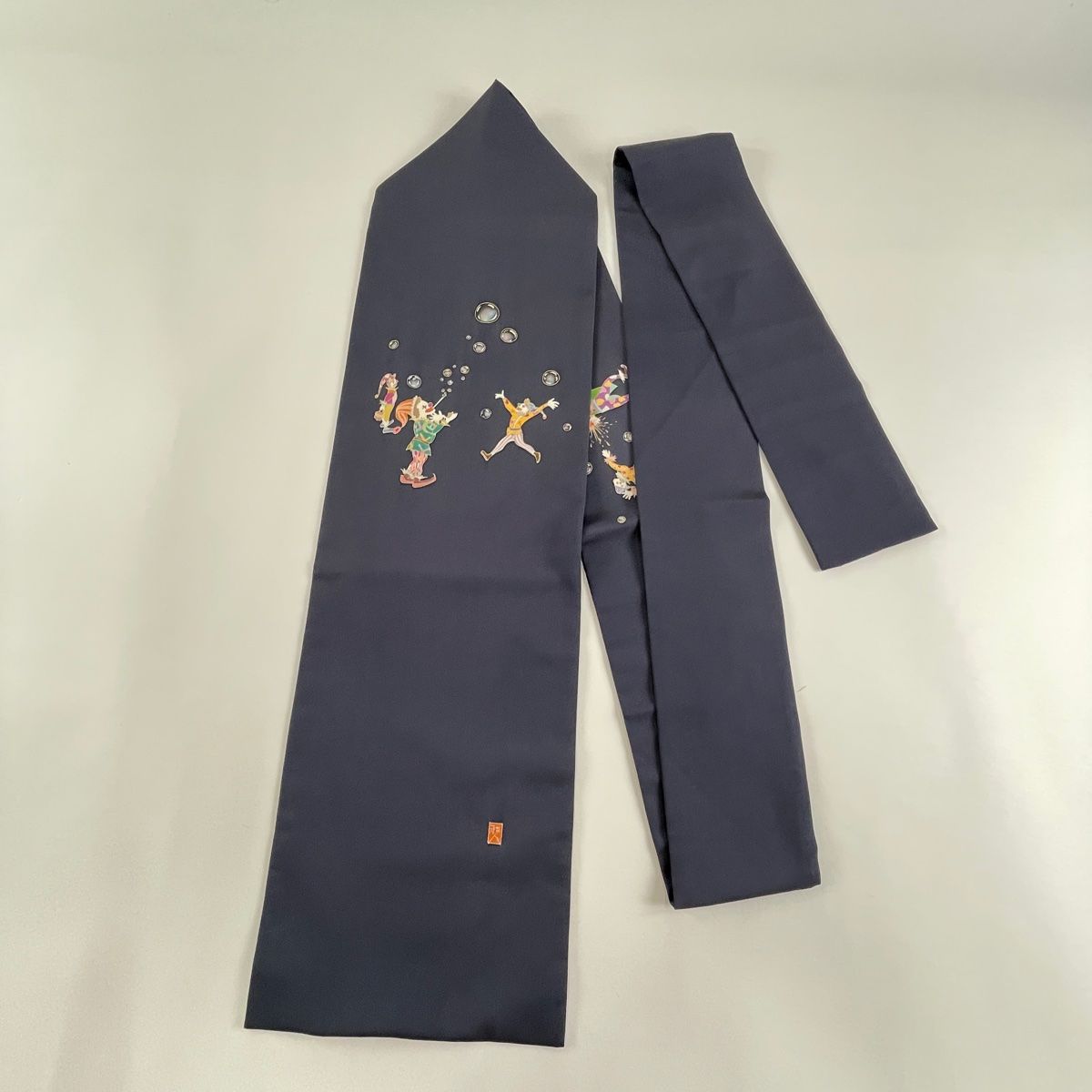 D.Porthaultディ.ポルトー青と白の花柄 フリル付きクッション大小2個