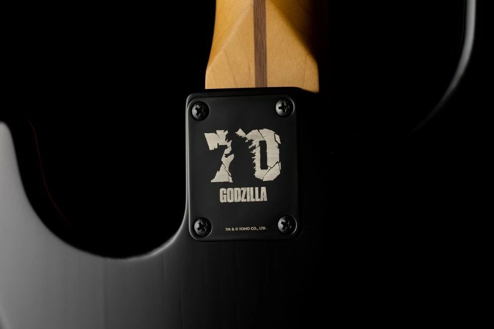 【最大80％ OFF】 Fender Made in Japan Godzilla Stratocaster Rosewood Fingerboard Godzilla Blue ゴジラ フェンダー
