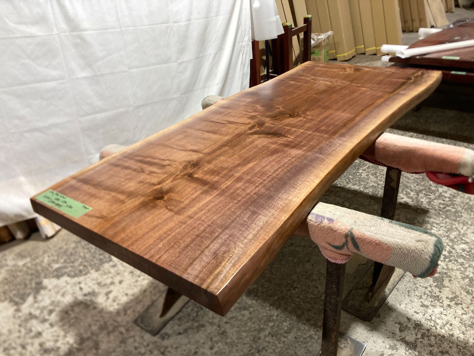 ブラックウォールナット9300 一枚板無垢 乾燥材 1600ｘ680-670ｘ50mm カウンター ローテーブル センターテーブル ダイニングテーブル MARWIL-DEMENAGEMENTS_CH