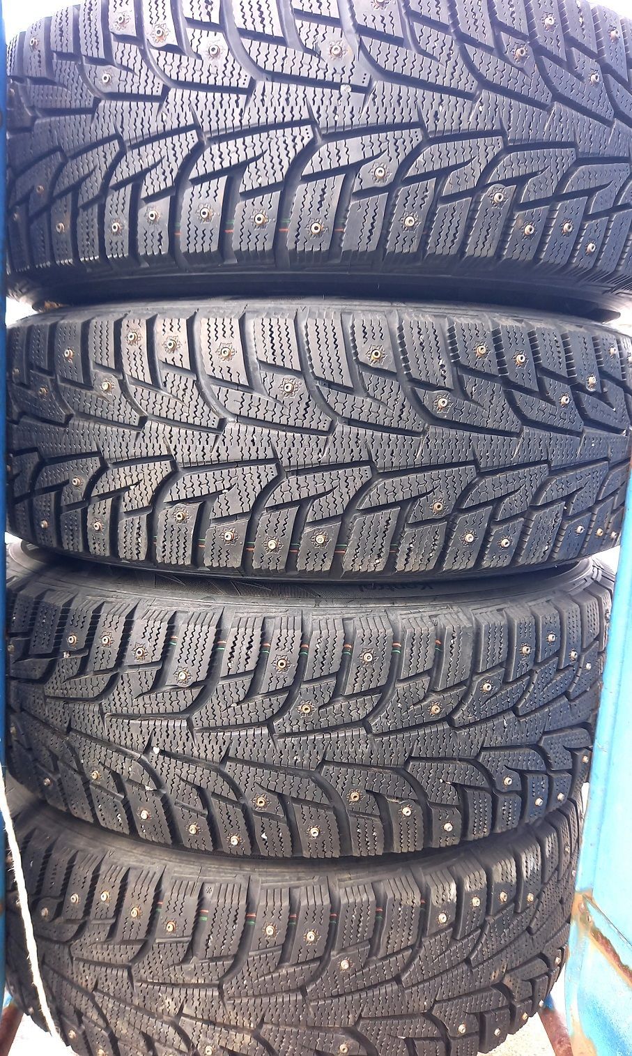 中古スパイクタイヤホイール付 195/65R15　4本セット