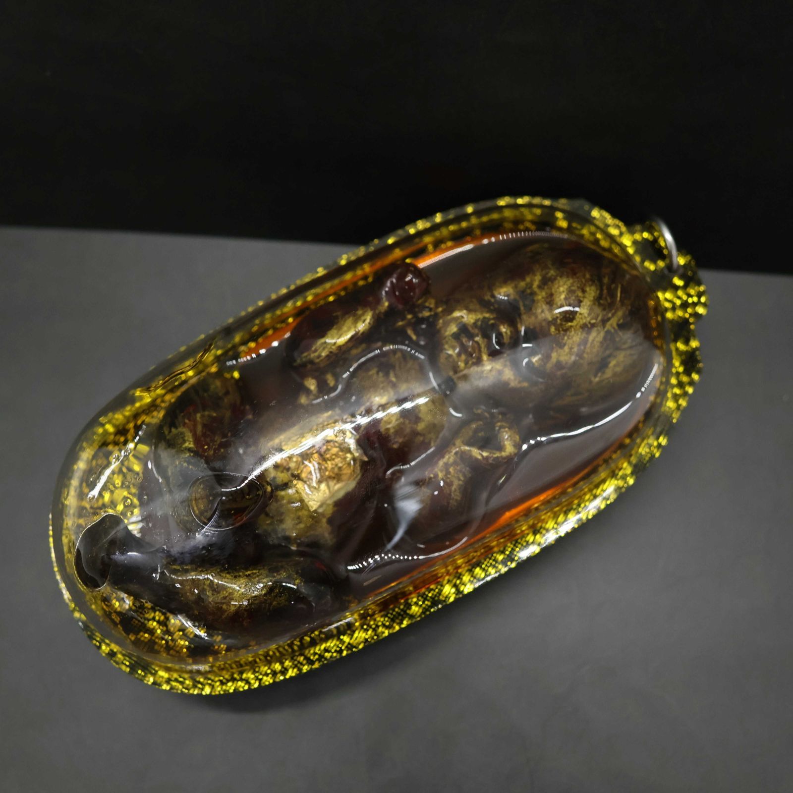 プラクルアン　オイル入り　胎児　タイの呪物　おまもり　呪物　クマントーン　御神体　タイのお守り　金運　商売繁盛　開運　魔除け　精霊信仰　アクセサリー　ペンダント