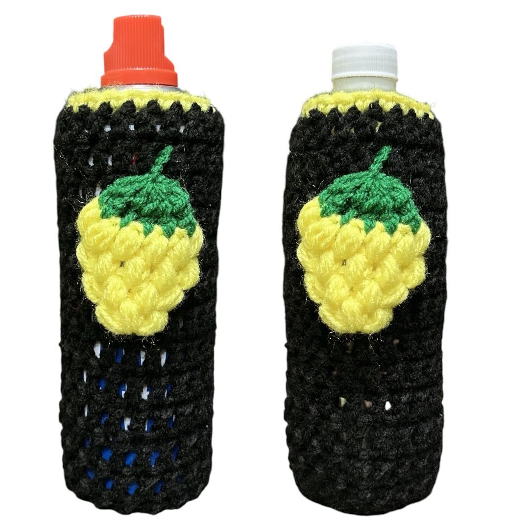 スプレー缶カバー ペットボトルカバー 1個 ハンドメイド - メルカリ