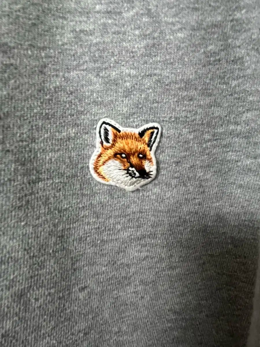 Maison Kitsuné メゾンキツネ トレーナー グレー s