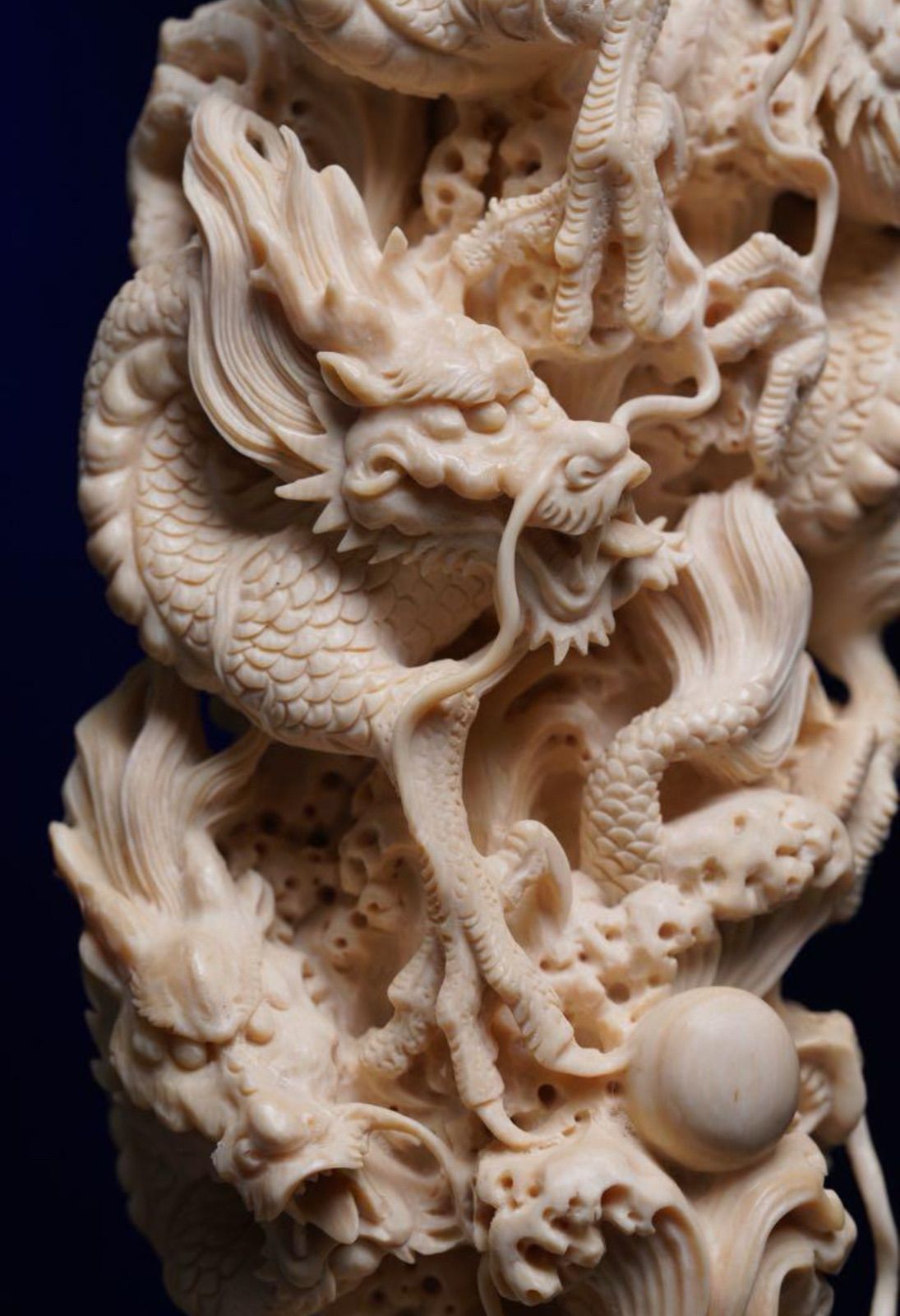 天然マンモス牙美しい手作り彫刻至尊九龍戯珠 置物 天然マンモス牙美しい手作り彫刻至尊九龍戯珠 置物