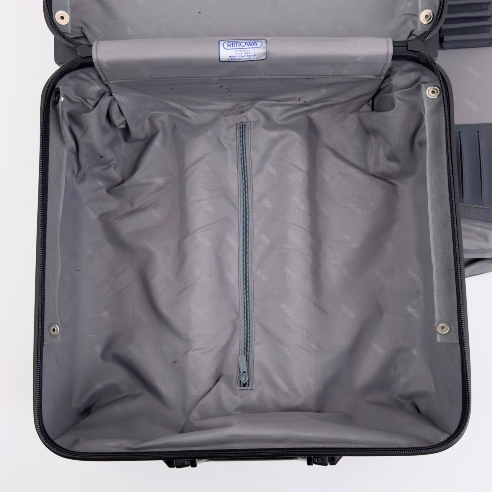 美品リモワSalsaビジネストロリー23L⭐︎TSAロックシルバー小型スーツケース Amazon | [リモワ] スーツケース SALSA サルサ ボードケース