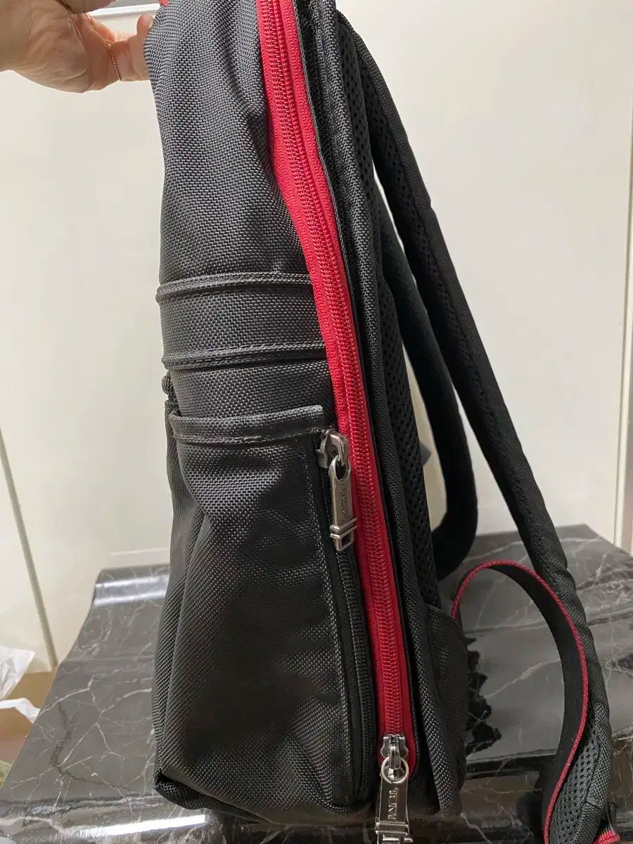 Tumi トゥミ