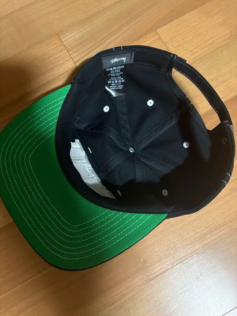 ストラップバッグ