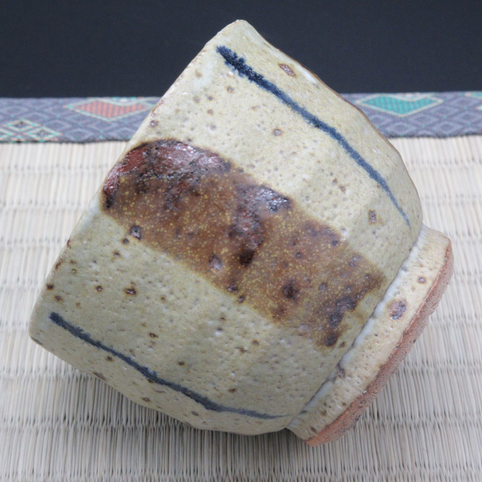 美濃焼　陶器 美濃焼伝統工芸品協同組合 | 黄瀬戸ぐい呑 木箱