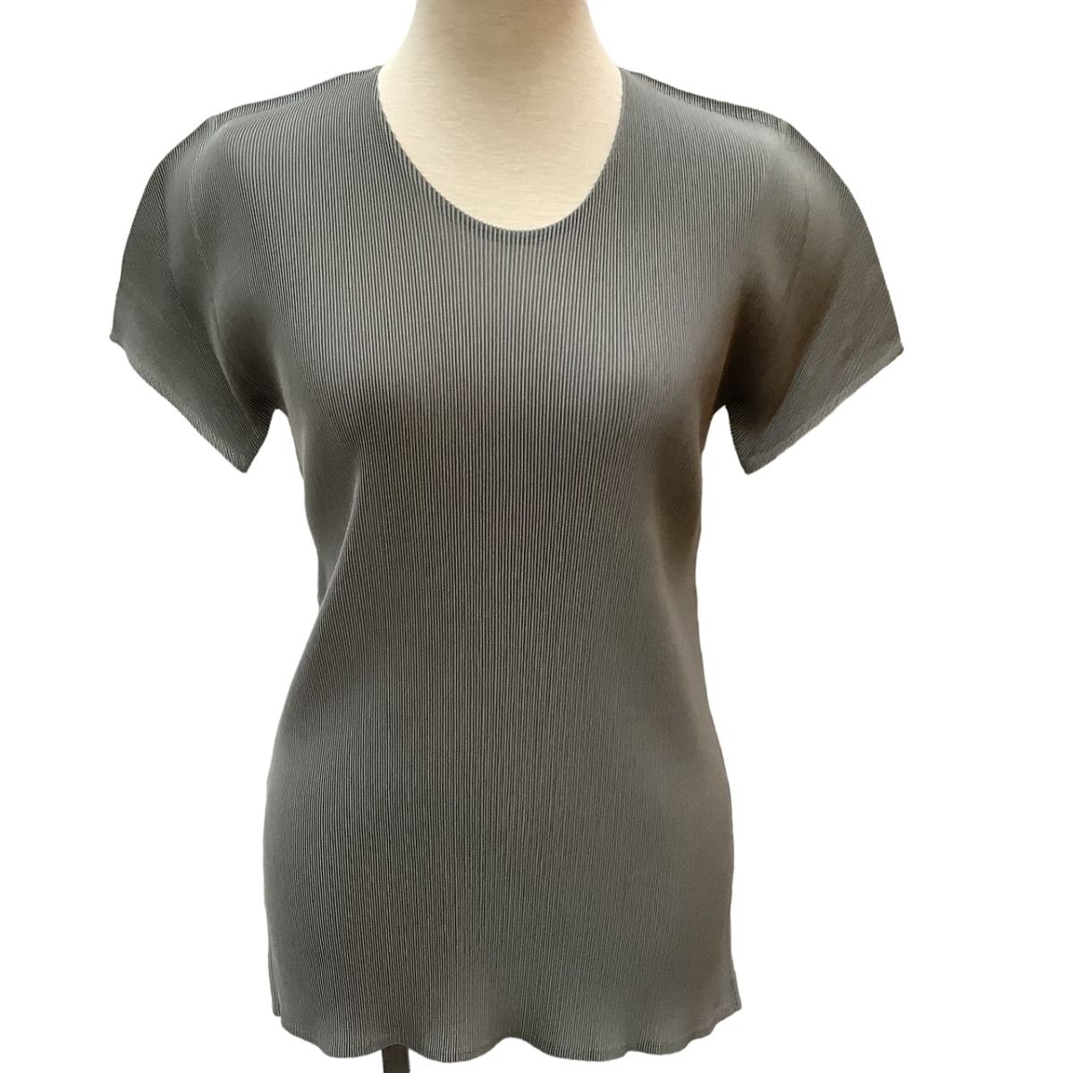 ♪♪ISSEY MIYAKE イッセイミヤケ PLEATS PLEASE カットソー