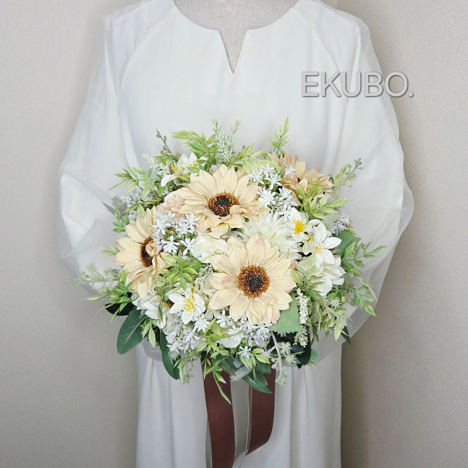 自立するバルーンブーケ バルーン フラスタ オーダー 生誕祭 誕生日