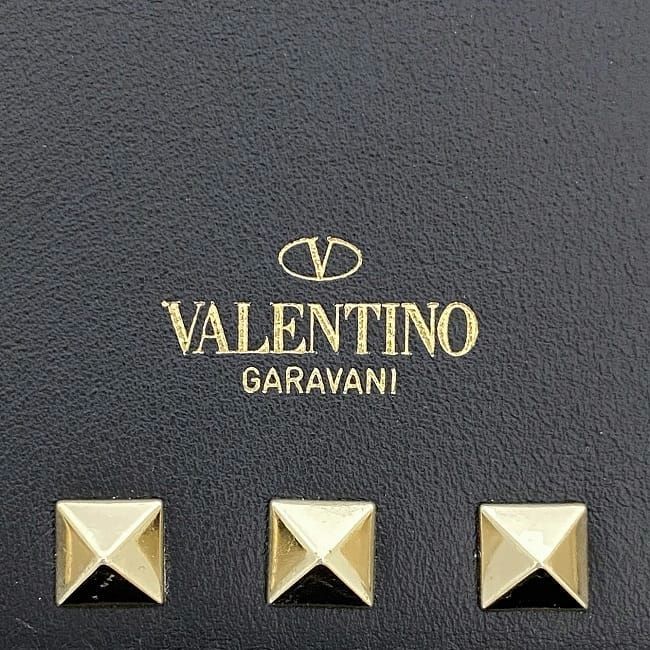 VALENTINO ヴァレンティノ 二つ折り　箱付き　ロックスタッズ 楽天市場】VALENTINO ロックスタッズ（形状（財布）二つ折り財布