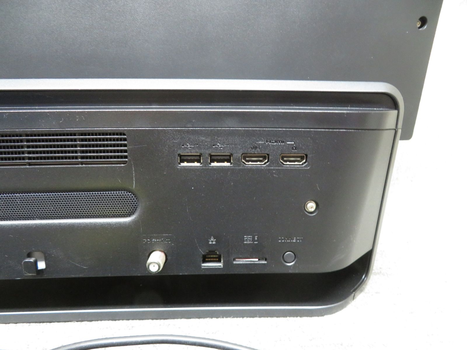 Windowsデスクトップ ESPRIMO FH i7-7700HQ/8GB/3TB Windowsデスクトップ ESPRIMO FH i7-7700HQ/8GB/3TB ESPRIMO FH
