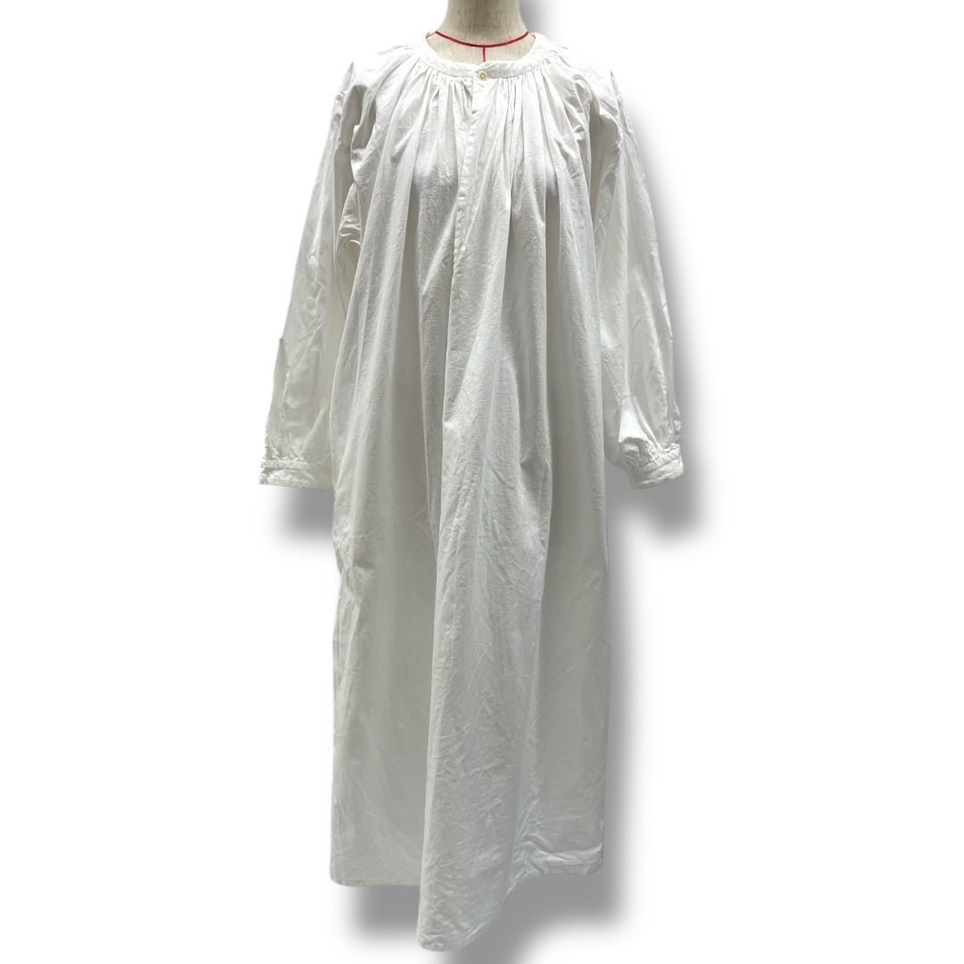 YAECA WRITE ホワイト ロングシャツドレス YAECA (ヤエカ) WRITE STAND COLLAR WORK SHIRT DRESS / ライト