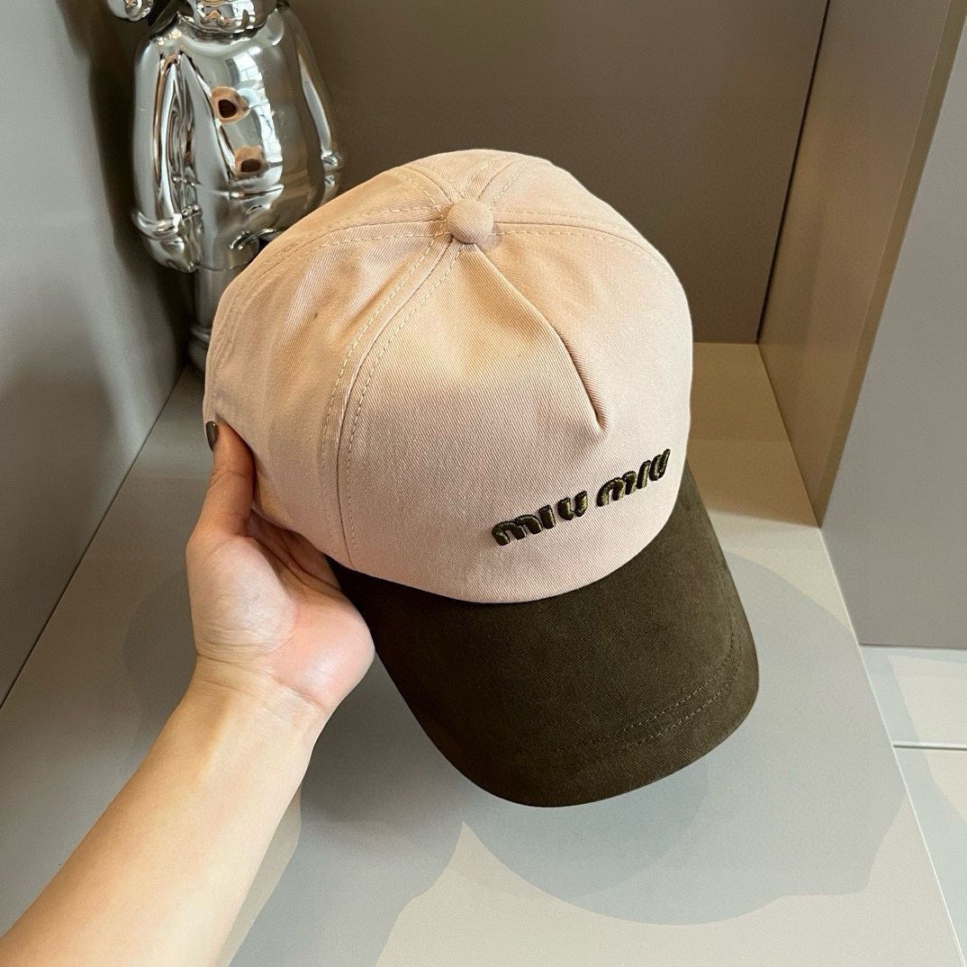 新品未使用 ミュウミュウ（Miu Miu）ベースボールキャップ キャンバス 