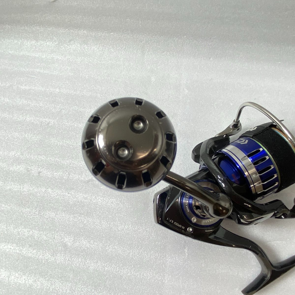 ΨΨDAIWA ダイワ ソルティガ4500H 05955 スピニングリール ケース付  