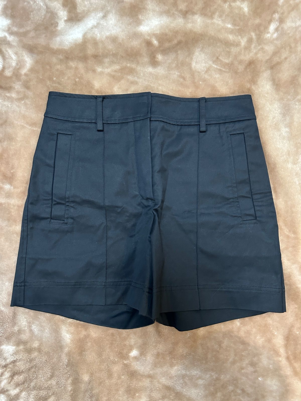 HERMES エルメス レディースハーフパンツ ショートパンツ 短パン 半ズボン ボトムス カジュアルパンツblackブラック黒色無地 綿コットン 表記サイズ36ウエスト約72センチイタリア製