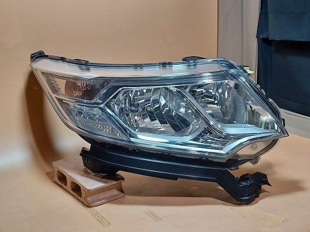 コーティング済 ステップワゴン RP2 右ヘッドランプ ヘッドライト G 4WD 7人 オートモーティブ ライティング F014009998A1 33100-TAA-J01 NH797M