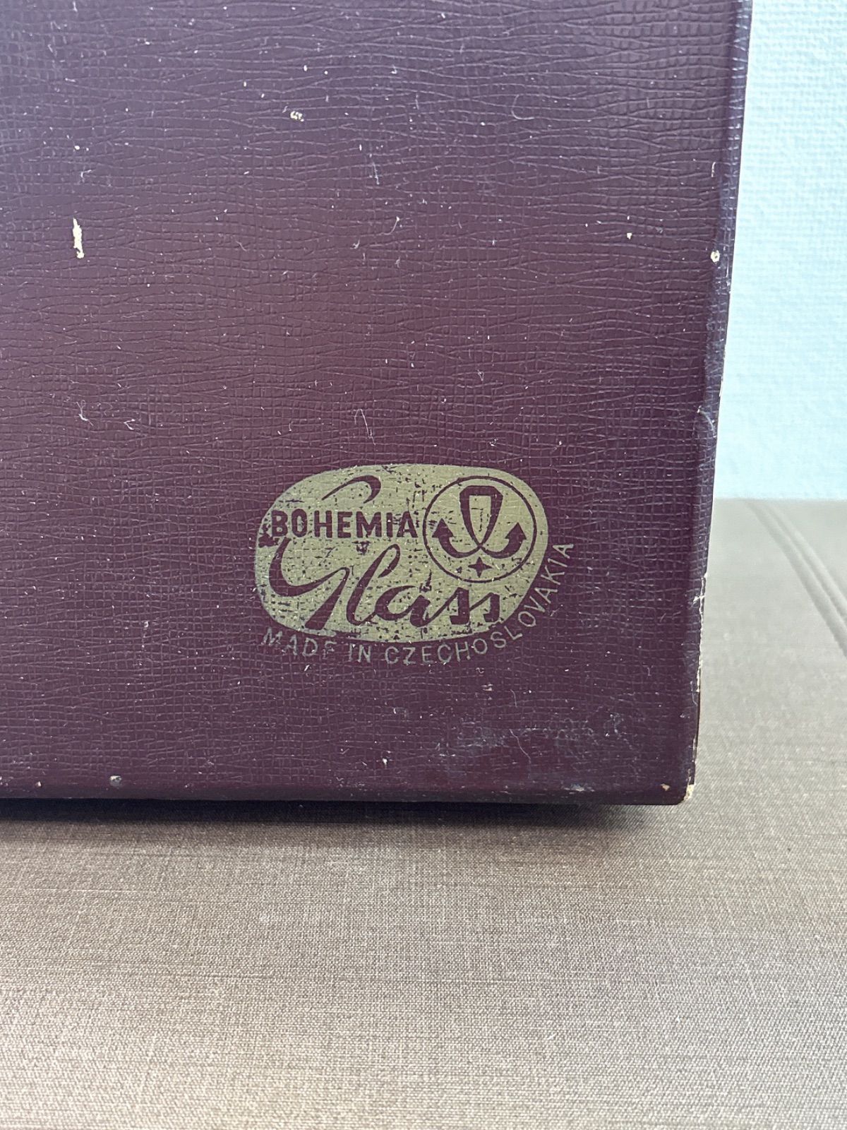 希少品】ボヘミアグラス レインボー ボーダー柄 花瓶 チェコ製 - メルカリ