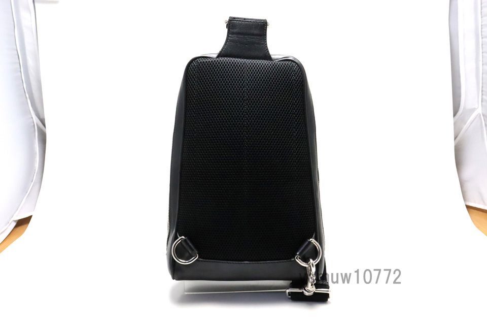 近年モデル 美 GUCCI グッチシマ レザー ボディバッグ グッチ 1002rn157-5D