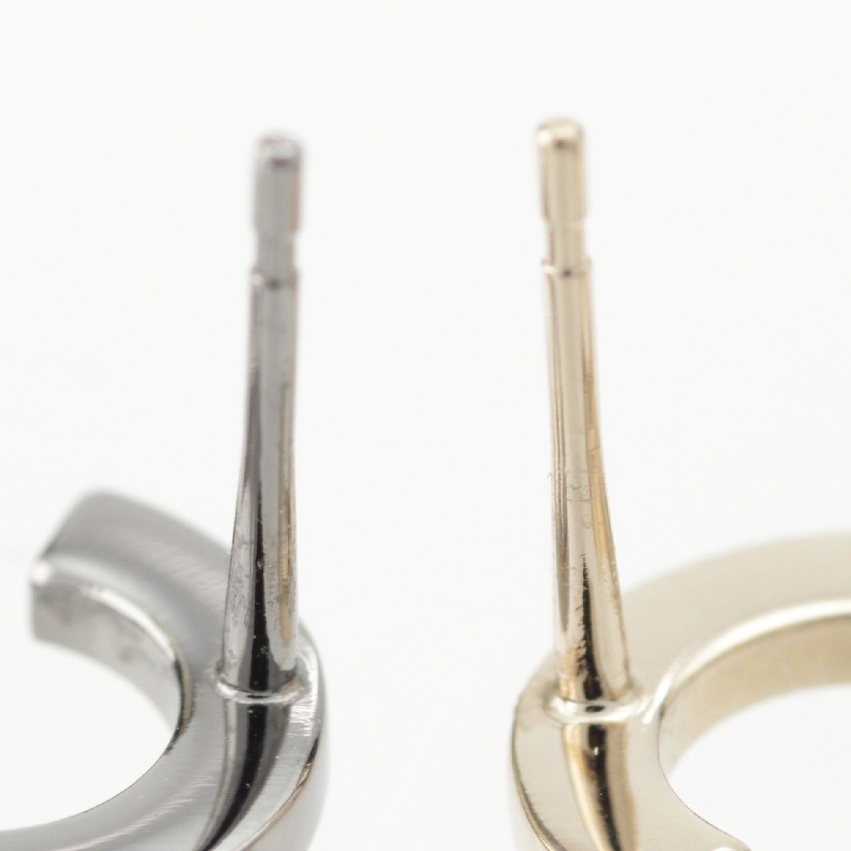 シャネル B20P GP メタル ラインストーン ロゴ ピアス アクセサリー