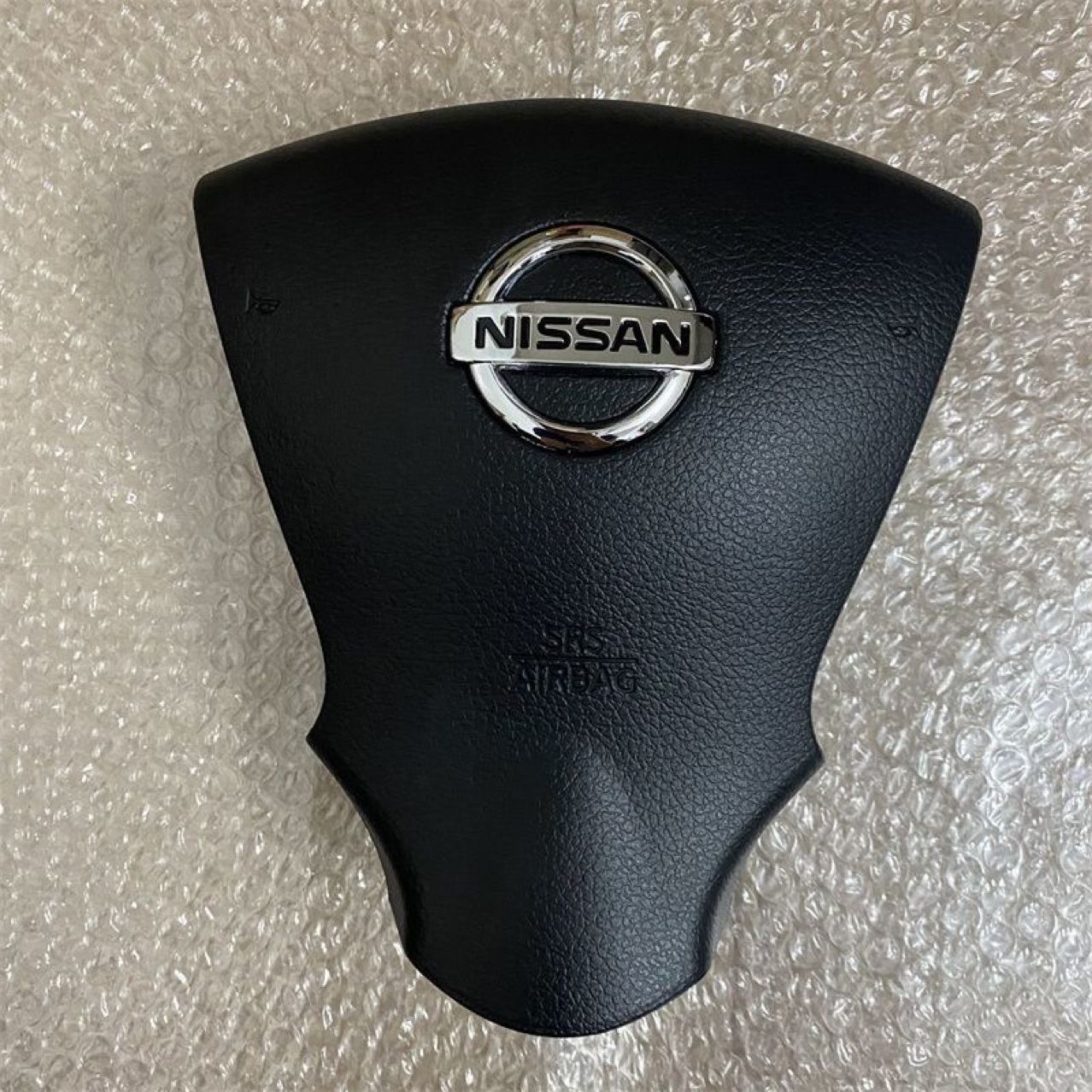 送料無料】日産 サニー SUNNY ステアリングホーンカバー