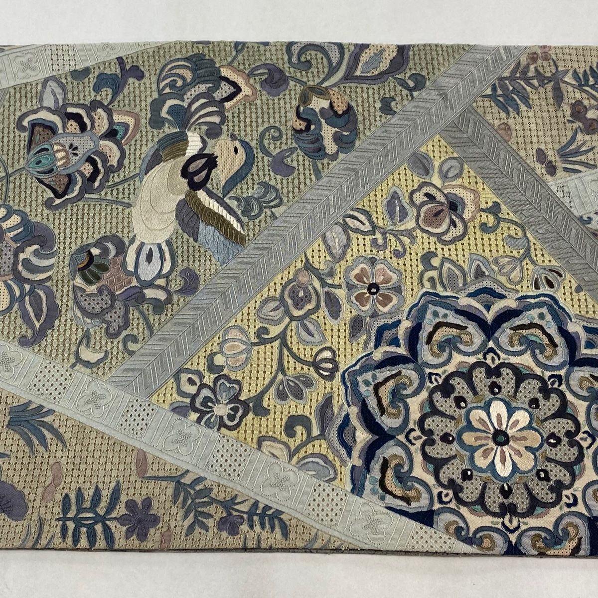 鳥 刺繍