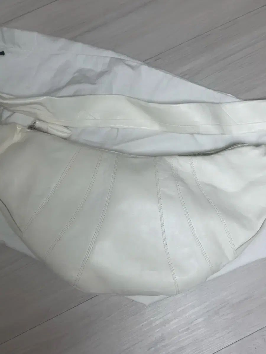 ルメール クローソン バムバッグ ラージ 白