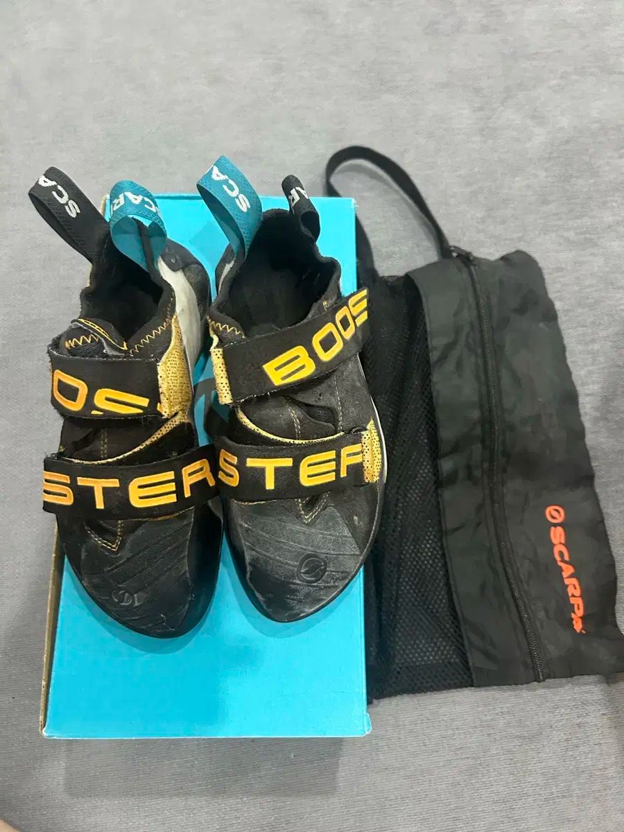 スカーファ ブースター 登山 クライミングシューズ 38 サイズ