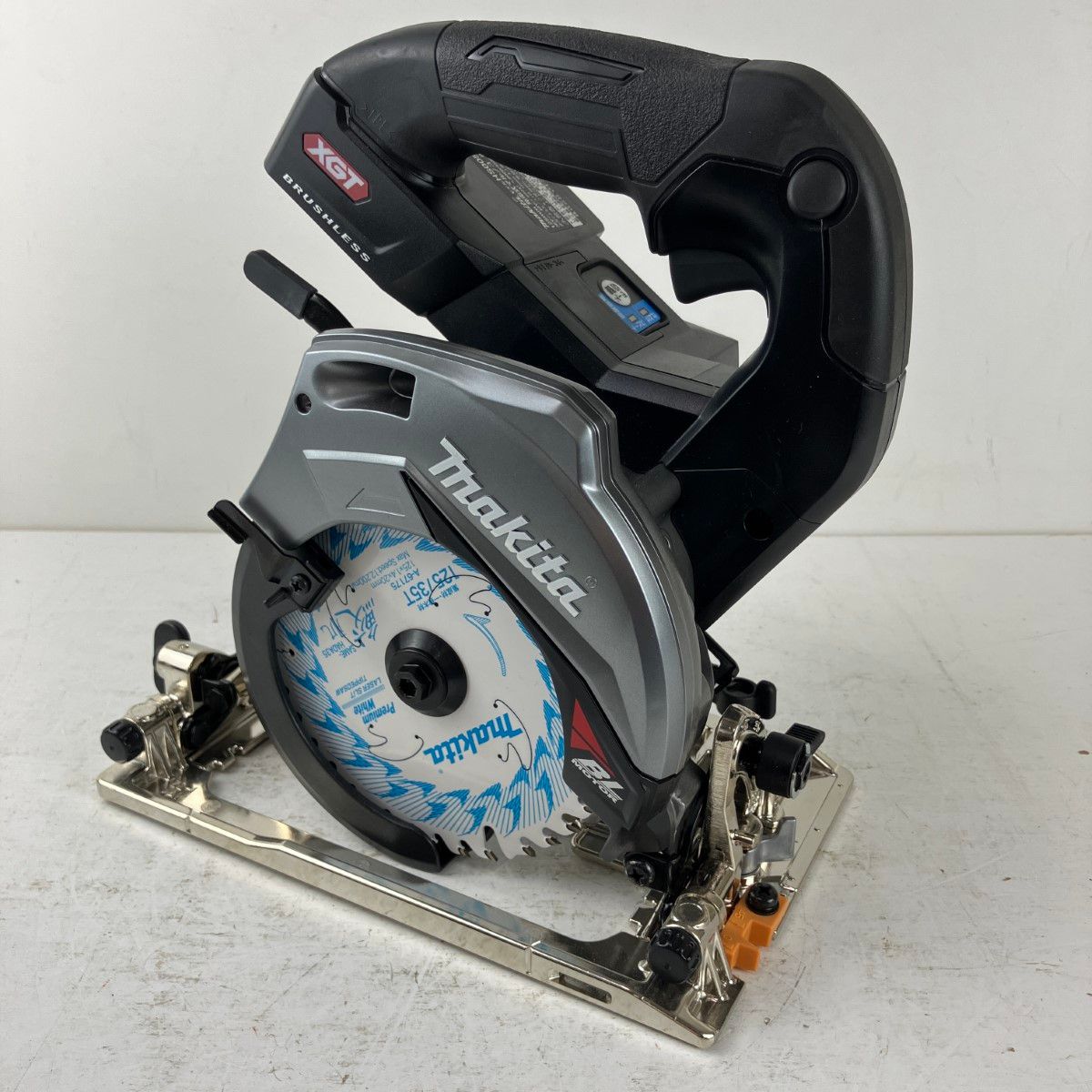 ЗЗMAKITA マキタ 40v 125mm 充電式丸のこ バッテリー 充電器無し HS005G ブラック