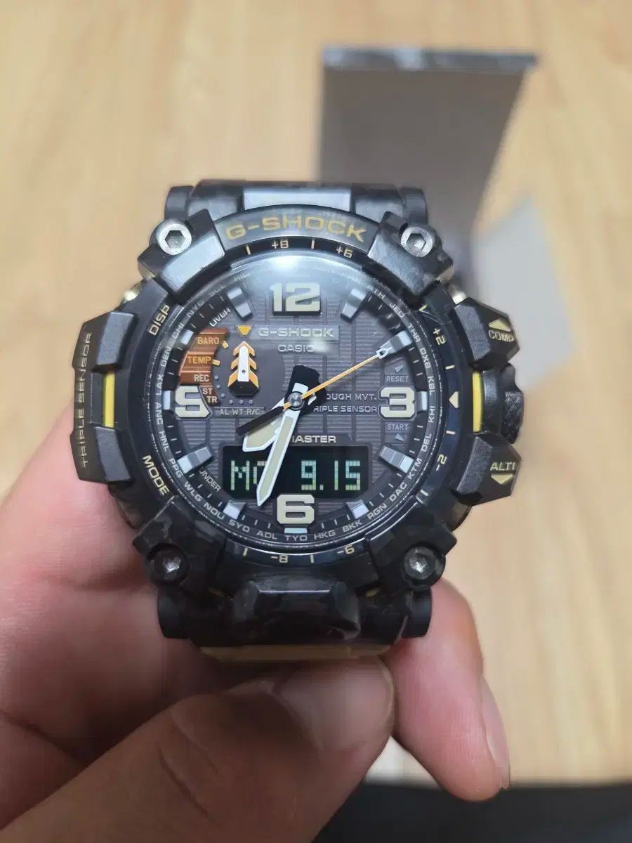 G-SHOCK ジーショック マッドマスター GWG2000 ー 1A5DR