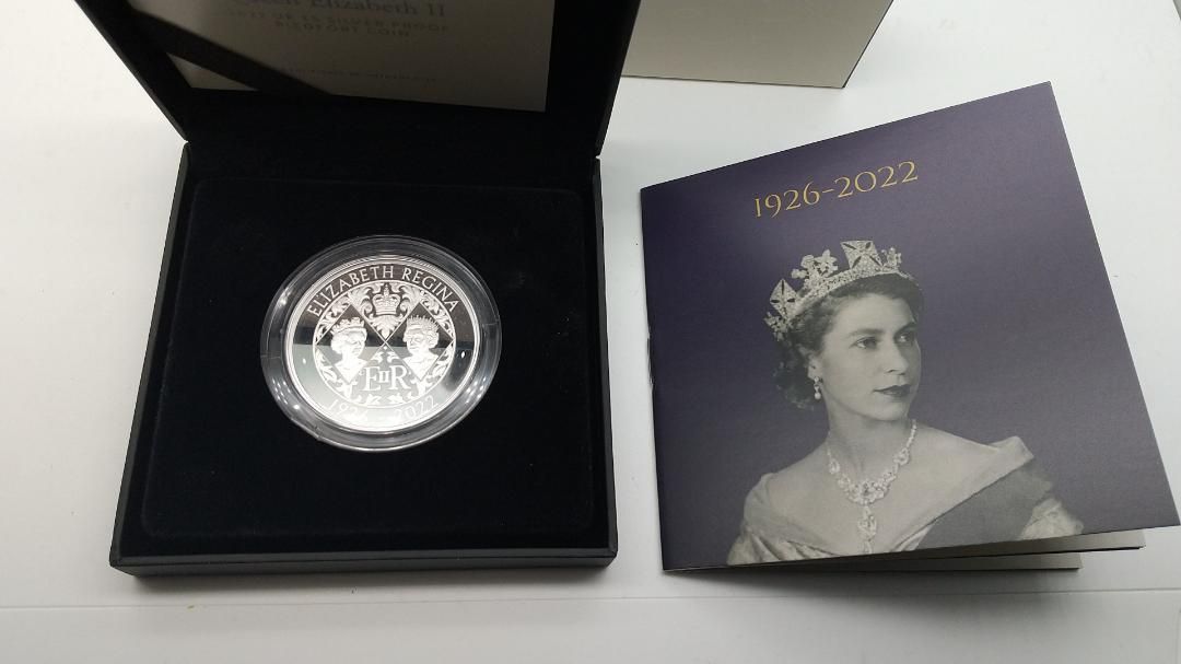 2022 チャールズ3世 エリザベス2世追悼記念 5ポンド プルーフ 銀貨