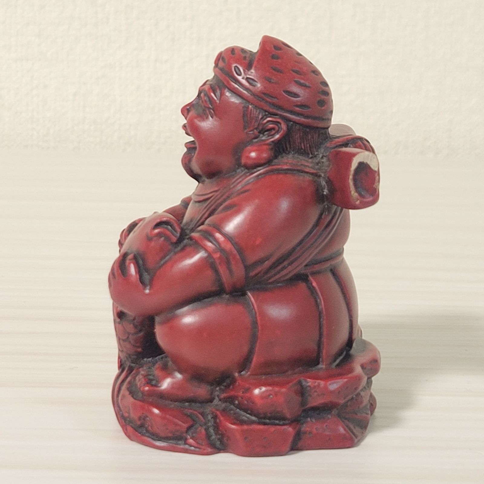 七福神 恵比寿像 赤色 樹脂製 置物 鯛を抱える縁起物 B48 - メルカリ
