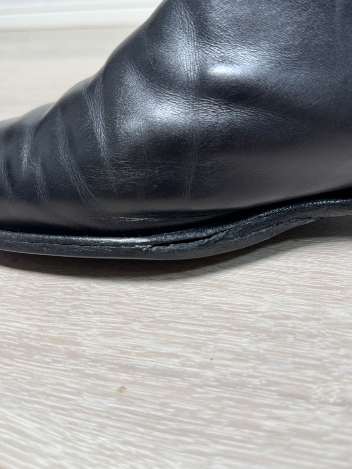 JOHN LOBB