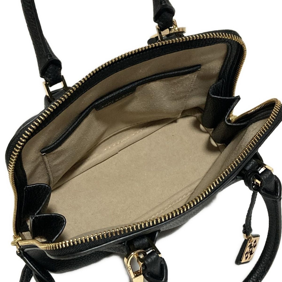 【美品】トリーバーチ　ハンドバッグ　ブラック TORY BURCH(トリーバーチ) ハンドバッグ - 黒 ミニバッグ レザー